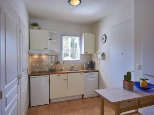 Villa in Provence with Private Pool & Tennis
