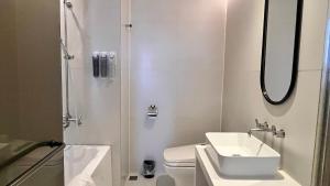 Phòng Superior Gia Đình 2 Giường Đơn Hướng Thành Phố (Superior Family Twin City View)