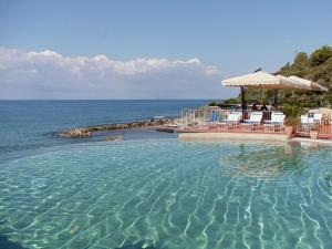 Belvilla by OYO Resort Baia del Silenzio 1