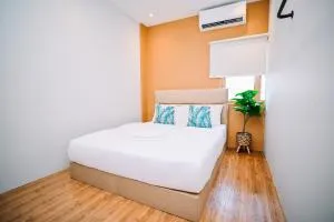 Swing & Pillows - Lebuh Victoria, Penang - Butterworth