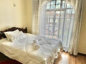 Exquisite 4-bedroom Villa in Prime Gated Community