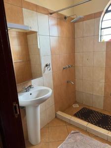 Exquisite 4-bedroom Villa in Prime Gated Community