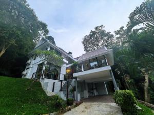 modern hill villa 山间观海私人别墅