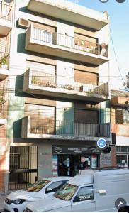 departamento de 3 ambiente con 2 habitaciones 1 baño con patio amoblado