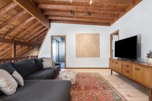 The Kat, Beachfront Bliss by Belle Escapes