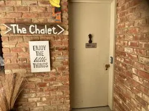 The Chalet Bed and Breakfast-peace and quiet in the country 12 minutes from City - Aramoana