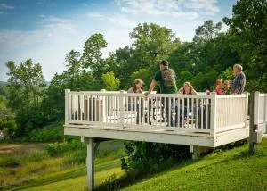 Savanna Inn & Suites - Lena