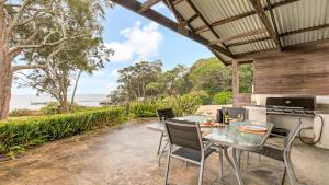 Salt Air Currarong Beach house - Ubytování bez kategorie ve městě Currarong