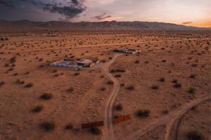 Pickleball, Heated Salt Pool, Bocce, EV, Fire pit