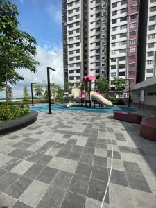 Kota Warisan StayandFly