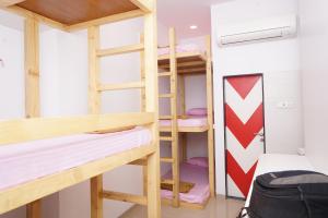 Mumbai Staytion Dorm- A Backpackers Hostel