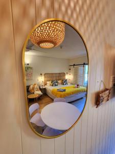 Private Hotel Studio Apartment - Full Kitchen