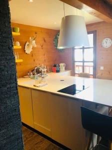 Appartements Fleurs Des Pres : photos des chambres