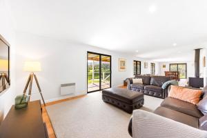 Kelly Creek Farm - Tolmie - Sleeps 10