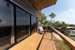 Ocean Apartments- Walk to the beach