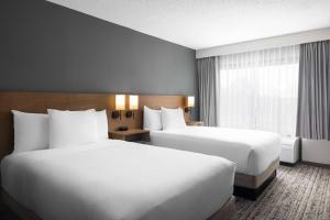 Double Room with Two Double Beds and Mountain View room in Hyatt Place Tempe Phoenix Airport