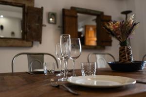 SeaHomes Vacations - Centric Apt 100m Beach and PKG