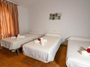 Casa Rural villa con piscina y parking olias 12