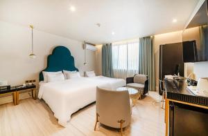 Busan H Avenue Jeonggwan Branch