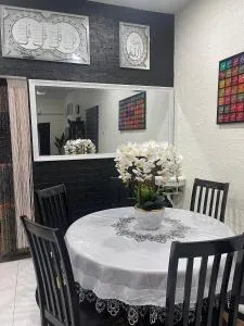 Le' Leyna Homestay - Kota