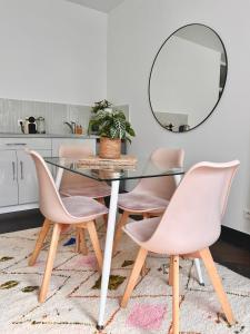 Canal St Martin Miss Dodu