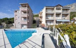 1 Bedroom Nice Apartment In Dugi Rat