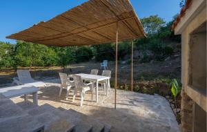 1 Bedroom Gorgeous Apartment In Zlarin