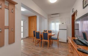 Stunning Apartment In Zdrelac With Wifi