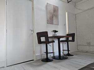 Trendy apartment in Old Street