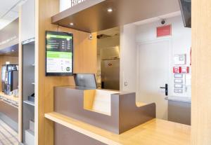 Hotels B&B HOTEL Dunkerque Centre Gare : photos des chambres