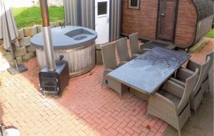 Gorgeous Home In Kirchheim With Wifi