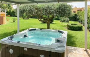 Amazing Home In Donnalucata With Wifi