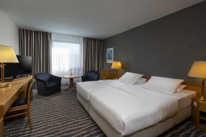 Classic Double Room room in Maritim Hotel Magdeburg