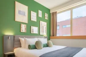 Maxhotel Amsterdam Airport Schiphol - Recently Renovated - 希勒霍姆