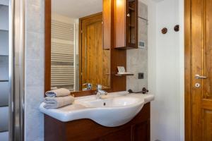 Villetta indipendente Bratto - con posto auto e WiFi