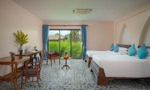 Komsan Kampot Resort