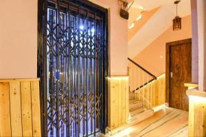 FabHotel The Golden Orchid - Hazra Road