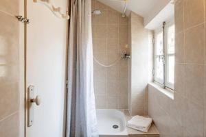 Heart of Saint-Germain only 3 minutes from the Amaizing Luxembourg Gardens