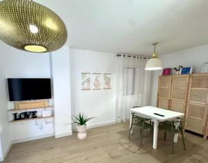 Prendisole Denia con piscina y terraza