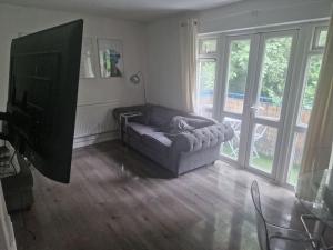 modern cozy one bedroom flat - Объекты без категории в городе Лондон