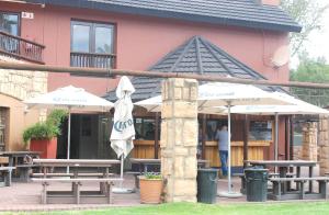 Exquisite 2 bedroom garden townhouse in the heart of Fourways,Sandton