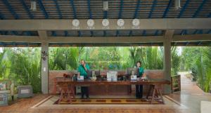 Komsan Kampot Resort