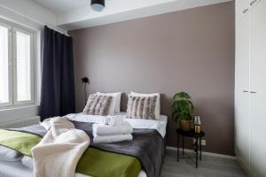 Arctic Mellow City Suite