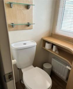 6 BERTH DELUXE PG159 GOLDEN PALM CHAPEL St LEONARDS