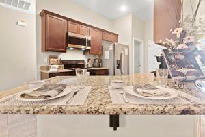 3BR Retreat Plush Beds High-Speed Wi-Fi