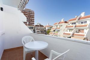 Home2Book Comfy Apt Pool & Terrace, Las Américas