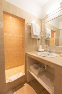 Hotels Hotel l'Orangeraie : photos des chambres