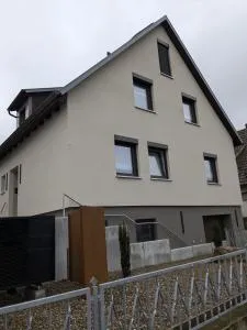 Gemütliche EG Wohnung nahe DAA, Würzburg, A3, A7, A81, in Fuchsstadt - 艾贝尔斯塔特