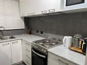 1 Bedroom Unit in Heart of Elsternwick