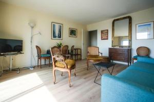Beautifully designed 1BR with King Size bed